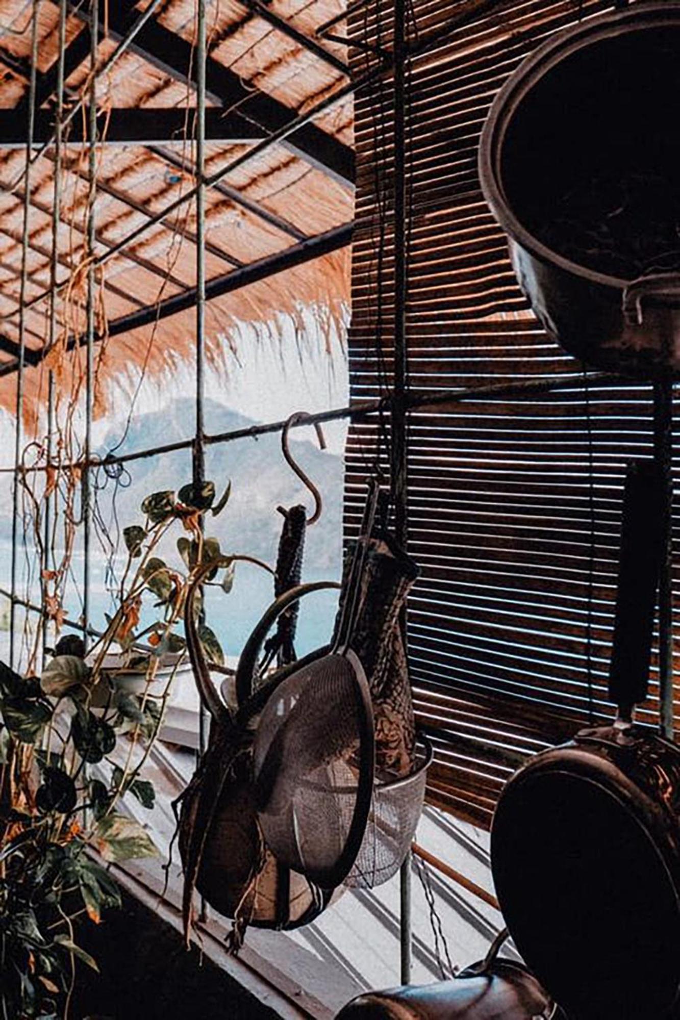 Merdeka House Maluk Екстер'єр фото